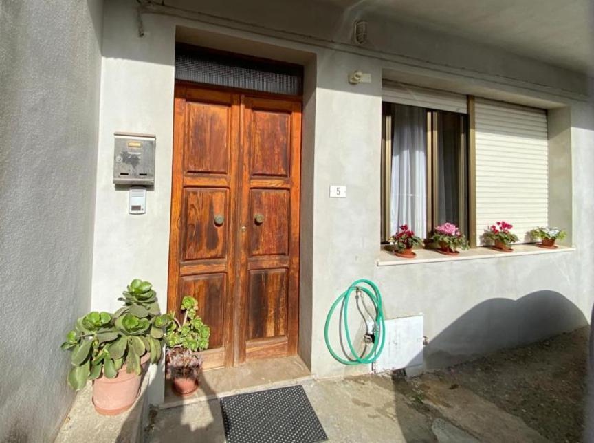 Domuspes Apartment Sedilo Екстериор снимка