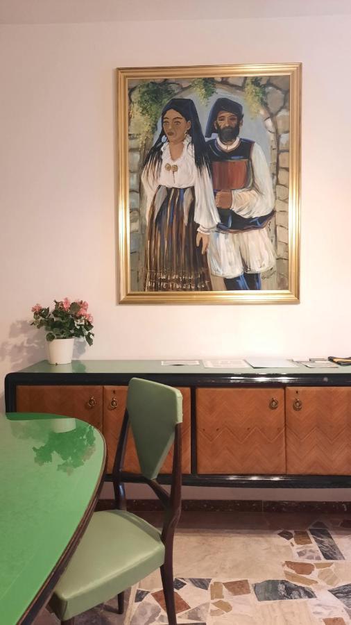 Domuspes Apartment Sedilo Екстериор снимка